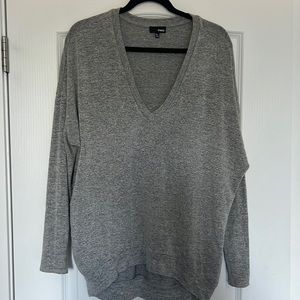 Aritzia Wilfred Free long sleeve sweater shirt